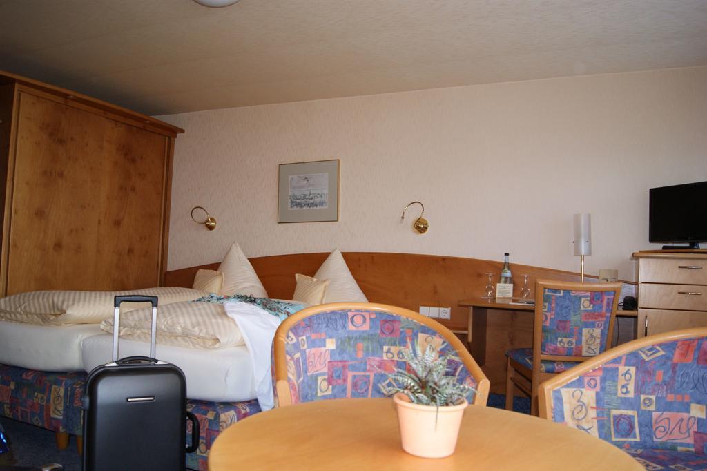 Hotel-Restaurant Schwedi Langenargen Bilik gambar