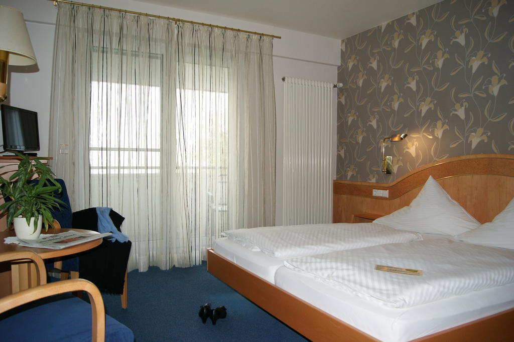Hotel-Restaurant Schwedi Langenargen Bilik gambar